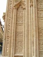 Lyon, Cathedrale Saint Jean, Portail, Porche central, Ebrasement, Plaques decorees (12)